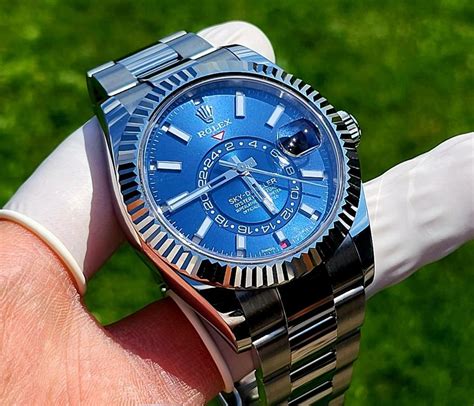 rolex sky-dweller blau wartezeit|Rolex Sky-Dweller specs.